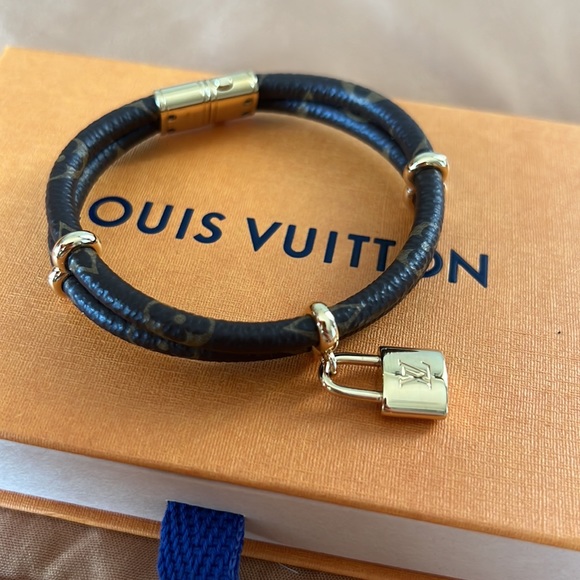 Louis Vuitton Keep It Twice Monogram Bracelet - Picture 2 of 6
